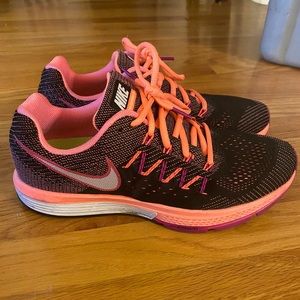 Nike Zoom Vomero 10 Running Shoe